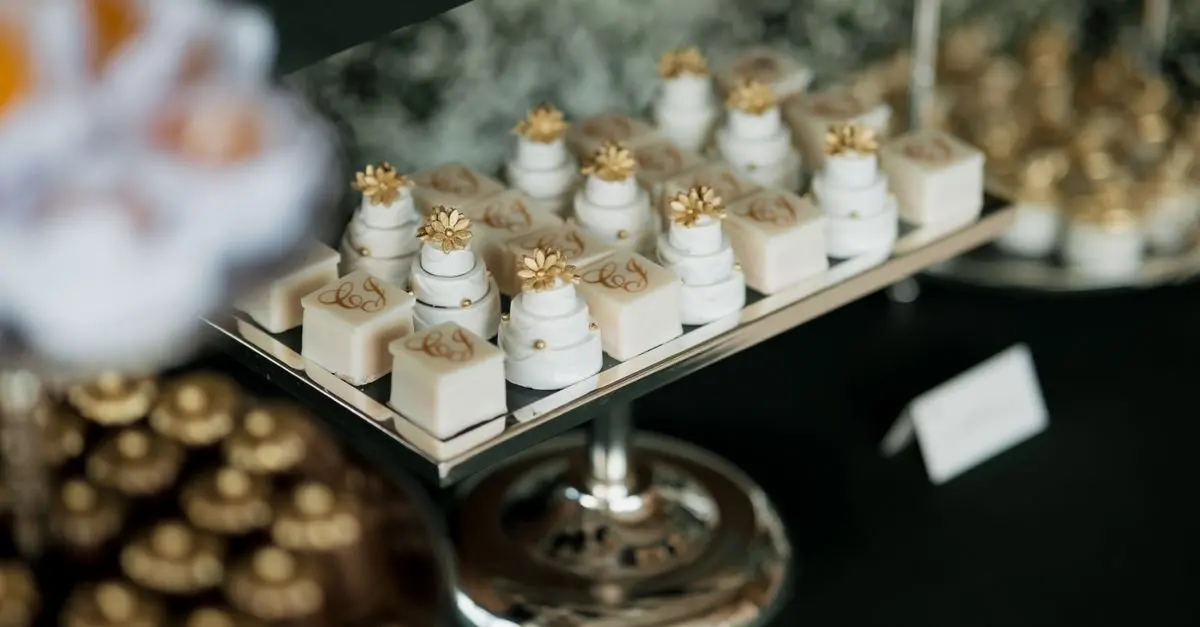 Les tendances de gâteaux de mariage à suivre cette année